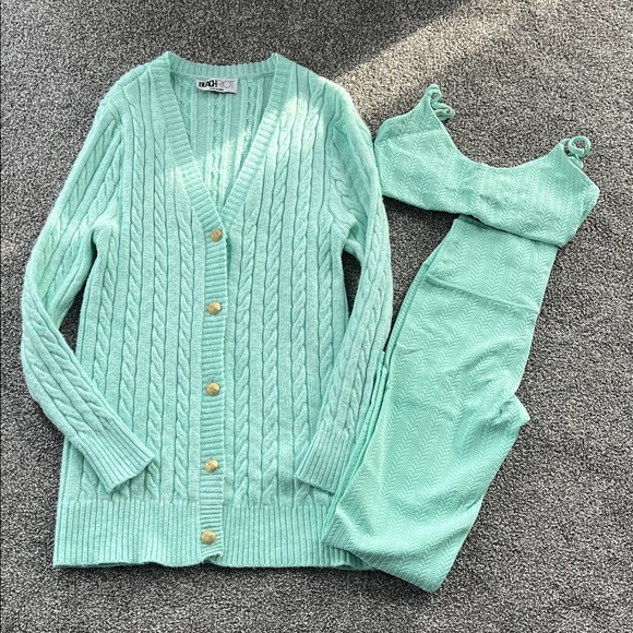 Anthropologie Pants - Beach Riot Sport Mint Set